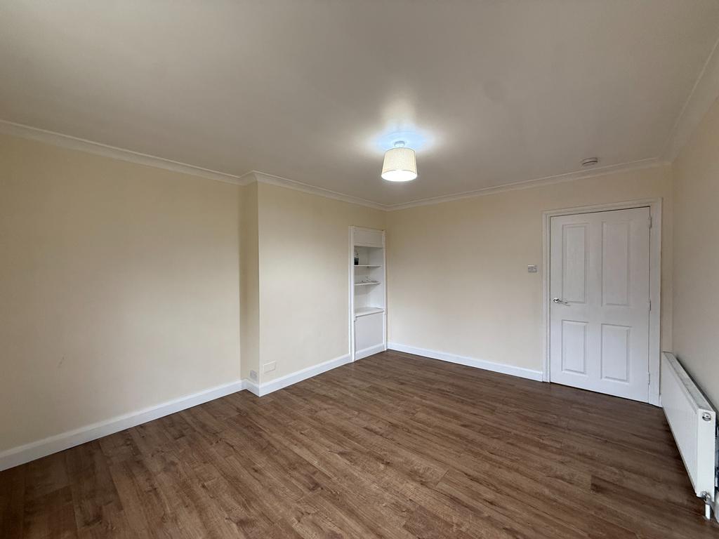 Apartment in Bearsden - View 3