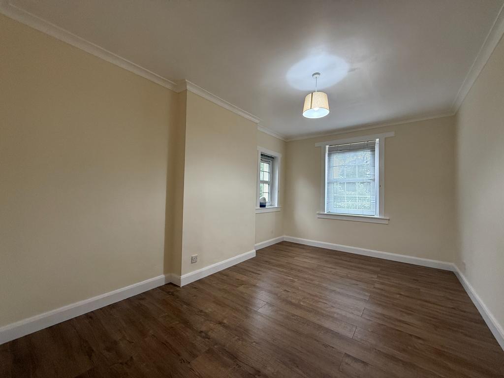 Apartment in Bearsden - View 4