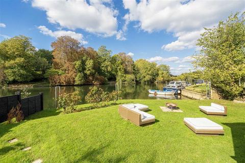 4 bedroom detached house for sale, King John Close, Staines-Upon-Thames TW19