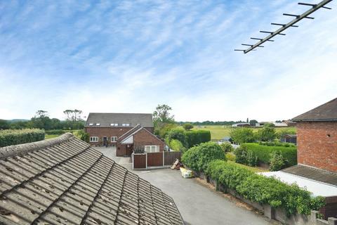 2 bedroom end of terrace house for sale, Stanton Road, Burton-on-Trent, Staffordshire, DE15