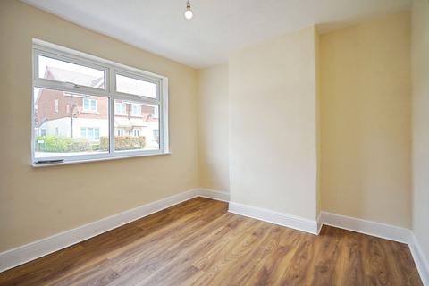 2 bedroom end of terrace house for sale, Stanton Road, Burton-on-Trent, Staffordshire, DE15