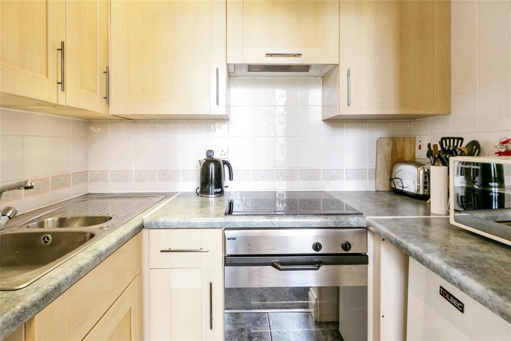 Apartment in Bournemouth - View 5