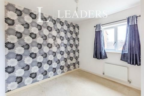 3 bedroom detached house to rent, Olympic Square, Corby, Northamptonshire, NN18