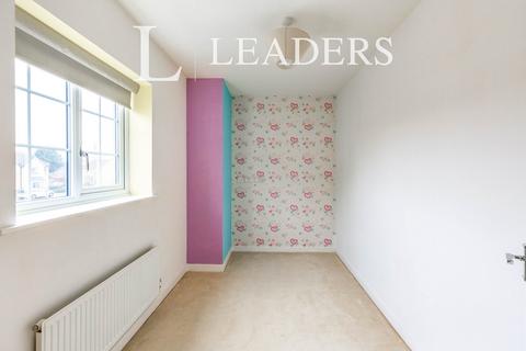 3 bedroom detached house to rent, Olympic Square, Corby, Northamptonshire, NN18