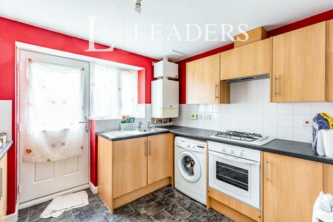 3 bedroom detached house to rent, Olympic Square, Corby, Northamptonshire, NN18