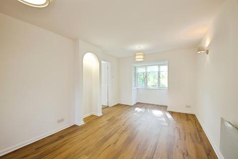 2 bedroom flat for sale, Waterside Close, Barking