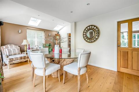 undefined, VIRGINIA CLOSE, ASHTEAD, KT21