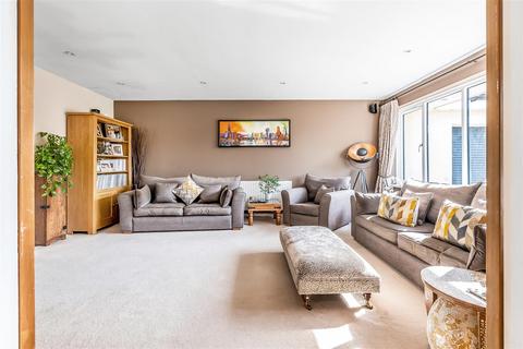 undefined, VIRGINIA CLOSE, ASHTEAD, KT21