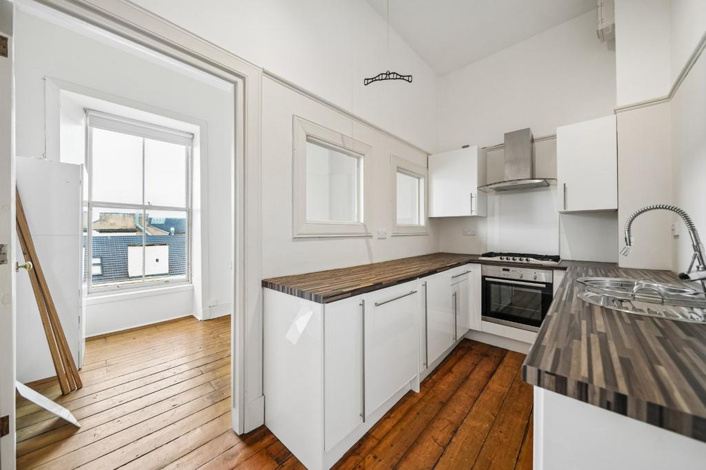 Apartment in Glasgow - View 4