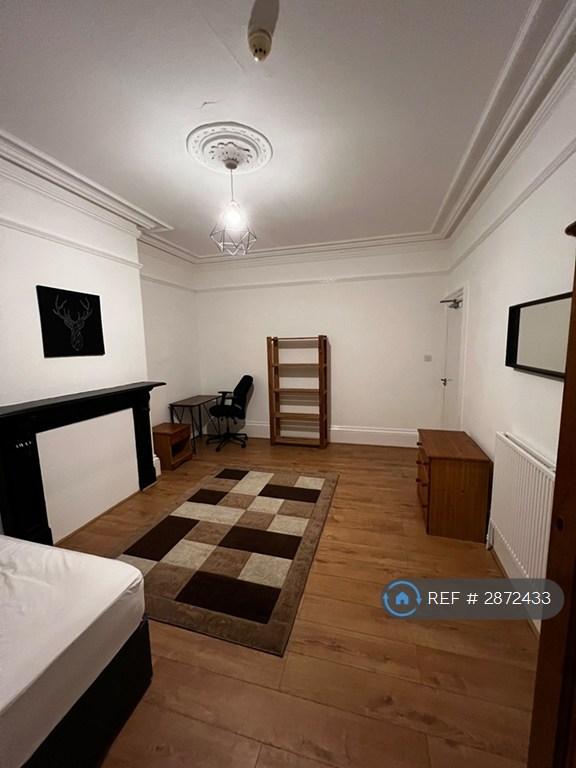 House in Sheffield, South Yorkshire - More