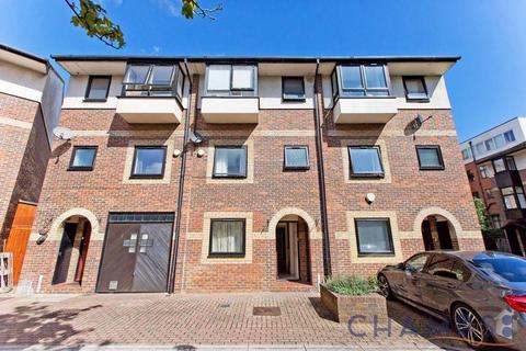 3 bedroom terraced house for sale, Ironmongers Place, Isle of dog , London, E14
