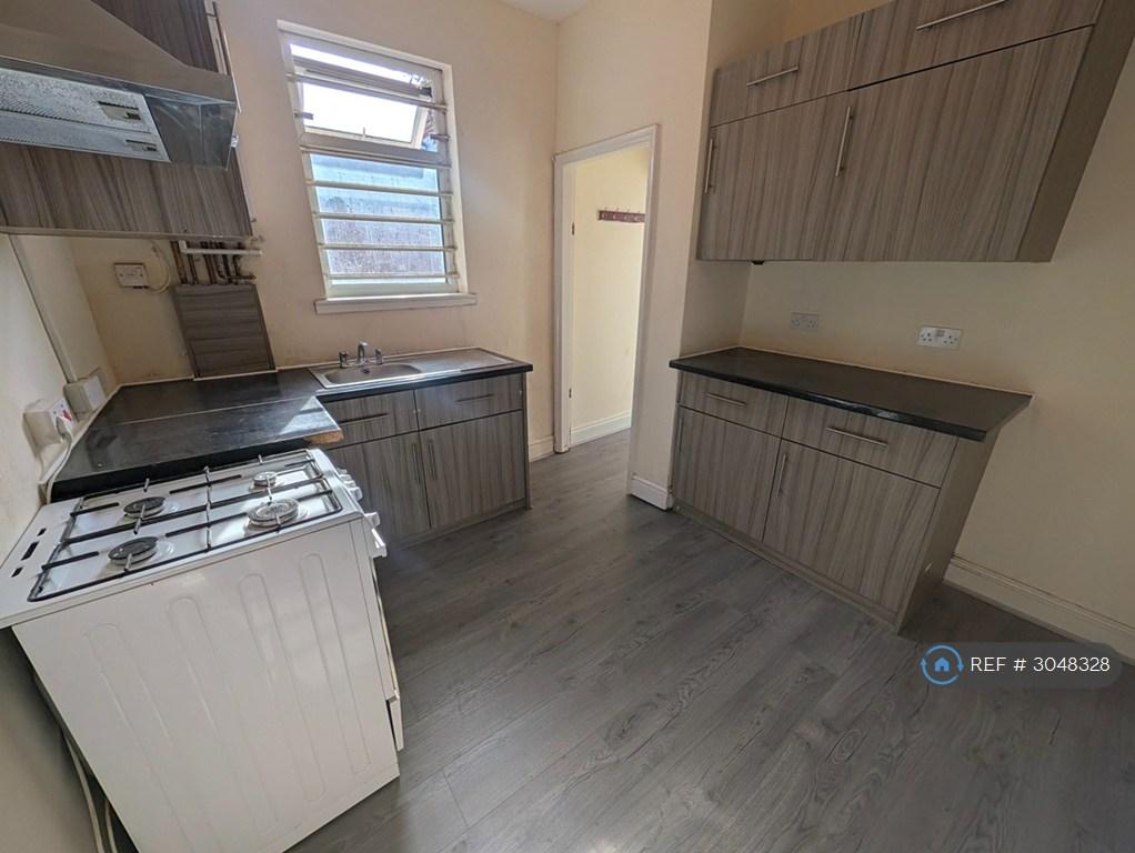 Apartment in Leicester - View 3