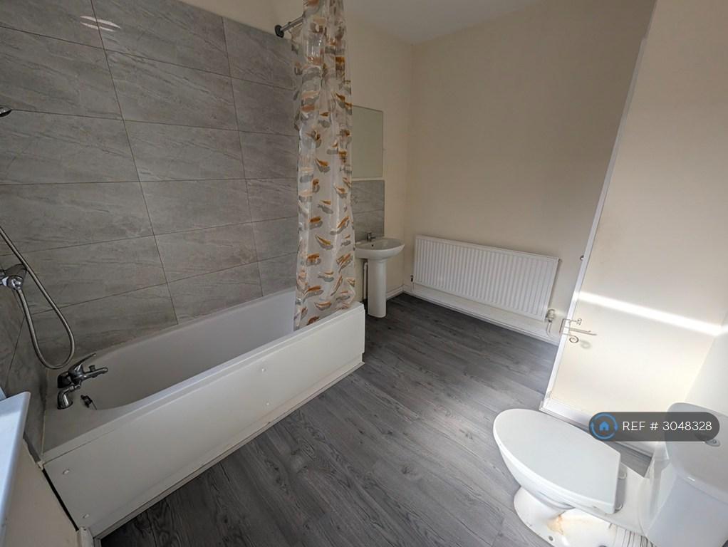 Apartment in Leicester - More