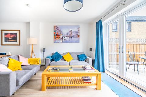 3 bedroom end of terrace house for sale, Rowntree Way, York