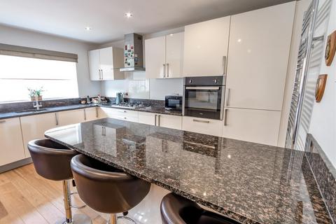 3 bedroom detached bungalow to rent, Everetts Close, Tickhill, Doncaster
