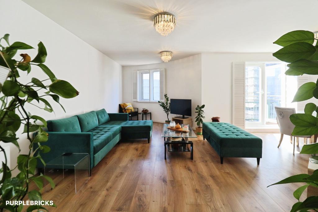 Apartment in Cardiff - More