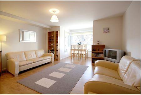 Apartment in Edinburgh - View 2