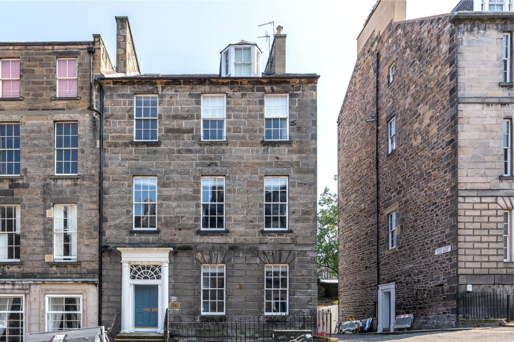 Apartment in Edinburgh