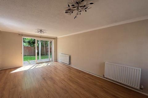 4 bedroom detached house to rent, Neath Hill, Milton Keynes MK14