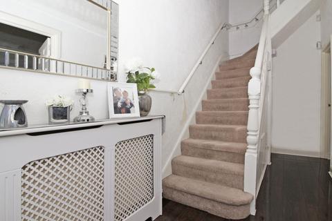 3 bedroom end of terrace house to rent, Ardgowan Road, Catford SE6