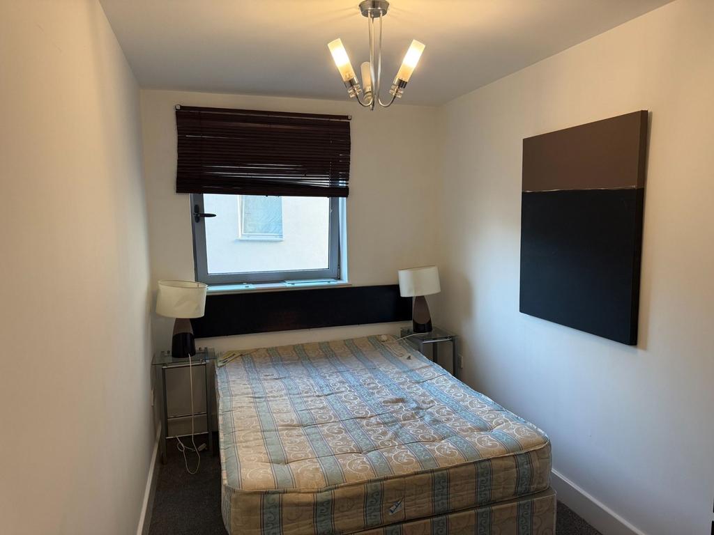 Apartment in Newcastle Upon Tyne - View 5