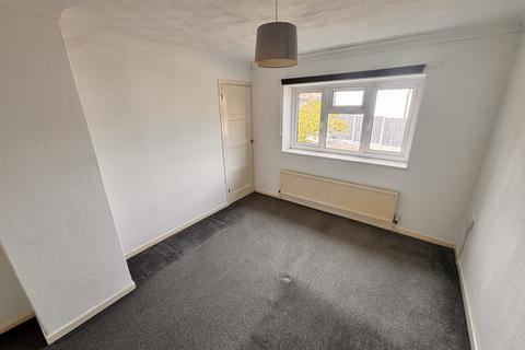 3 bedroom semi-detached house to rent, Rubens Walk, CORBY
