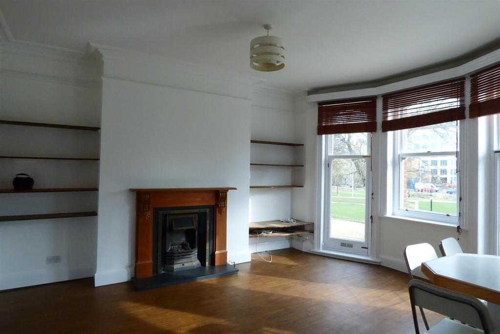 Apartment in Brighton - View 3