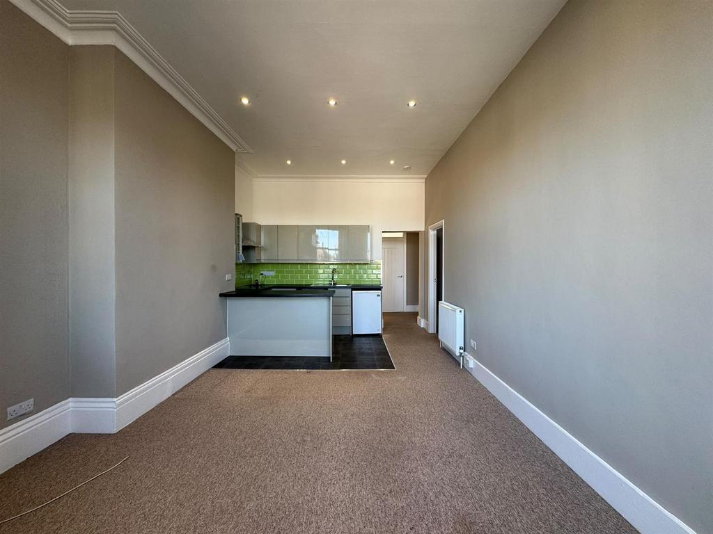Apartment in Brighton - View 3