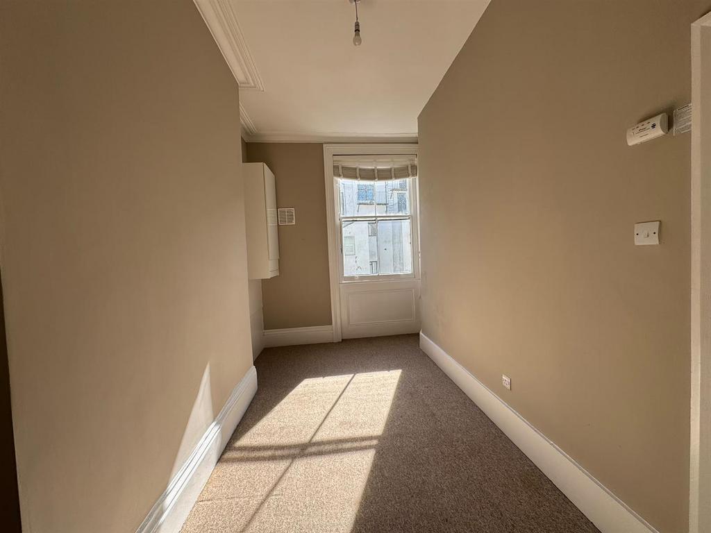 Apartment in Brighton - View 5