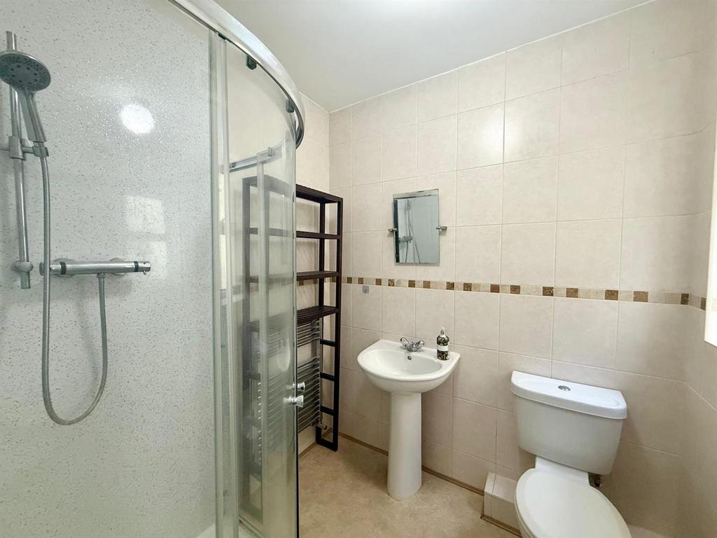 Apartment in Hove - View 5