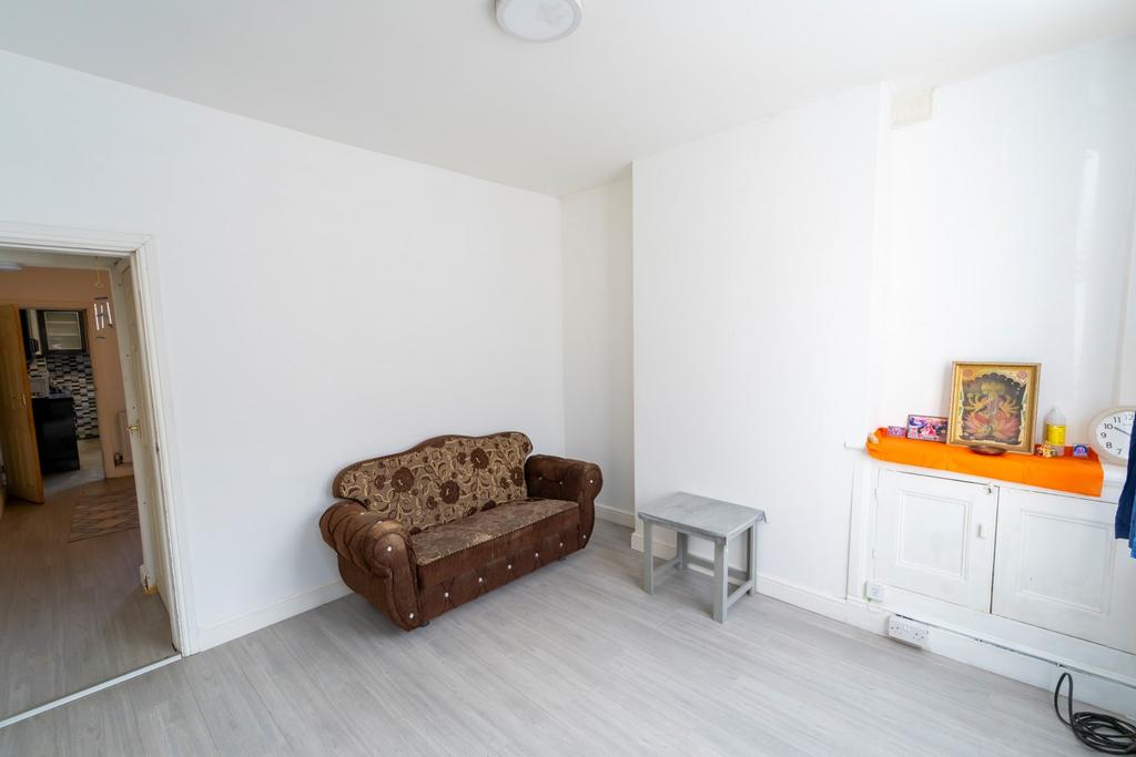 House in Leicester - View 5