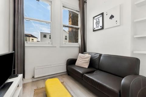 3 bedroom flat to rent, Wilberforce Road, London N4