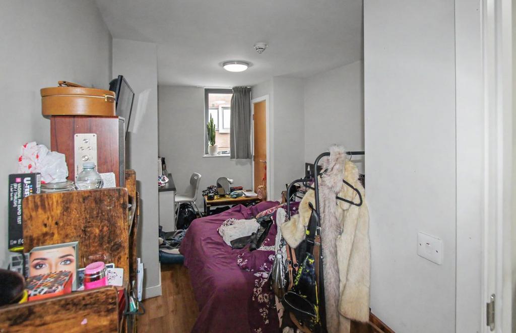 Apartment in Sheffield - More