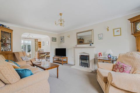 2 bedroom retirement property for sale, Lygon Court, Fairford, Gloucestershire, GL7
