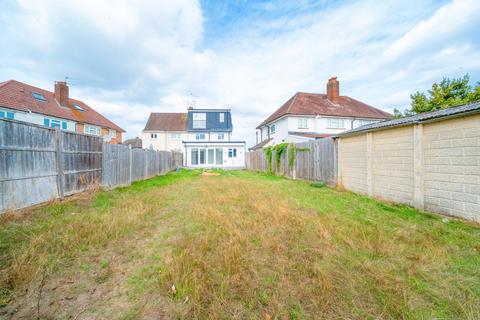 5 bedroom semi-detached house for sale, St Georges Crescent, Cippenham SL1