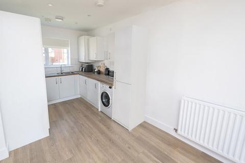 3 bedroom semi-detached house to rent, Chaffinch at Harlow Vale, Redruth Drive NG18