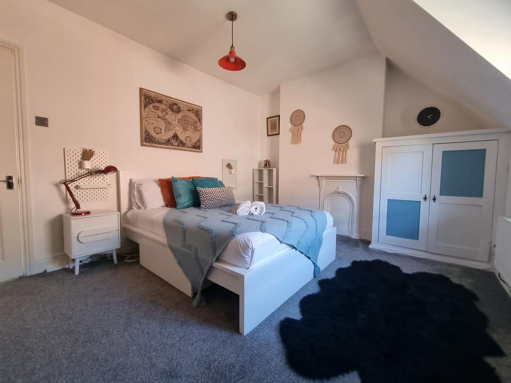 Apartment in Cardiff - View 2