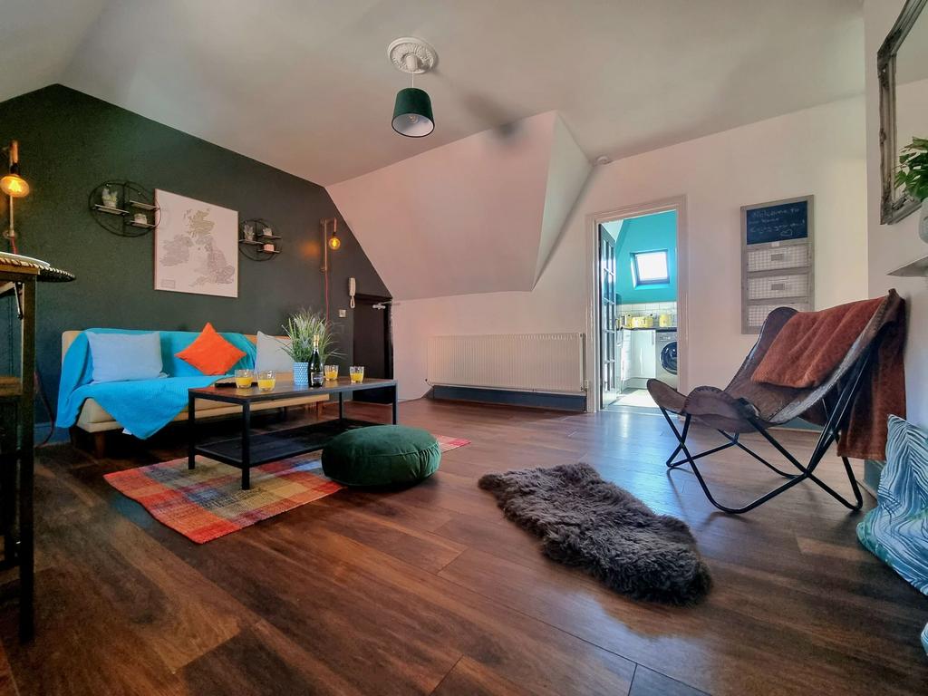 Apartment in Cardiff - View 5