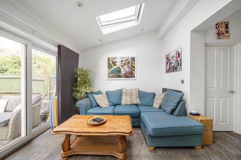 4 bedroom semi-detached house for sale, Gravesend, Kent DA12