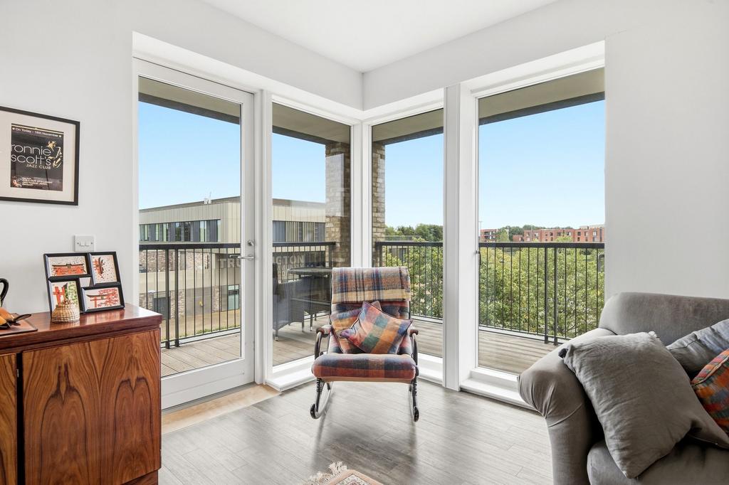 Apartment in Cambridge - View 4