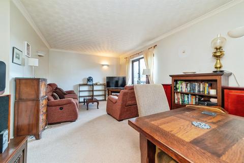 undefined, Elton Road, HERTFORD