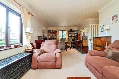 undefined, Elton Road, HERTFORD