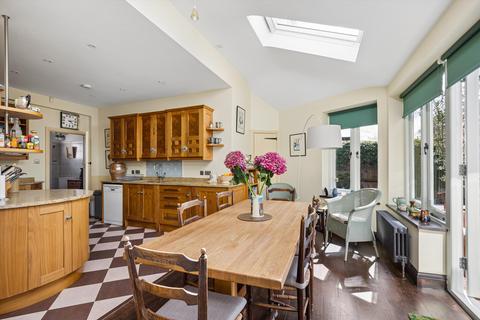 5 bedroom semi-detached house for sale, Gilkes Crescent, London SE21