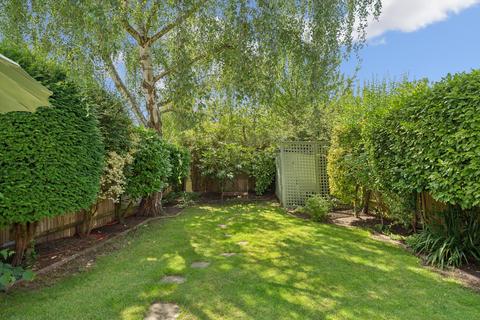 5 bedroom semi-detached house for sale, Gilkes Crescent, London SE21