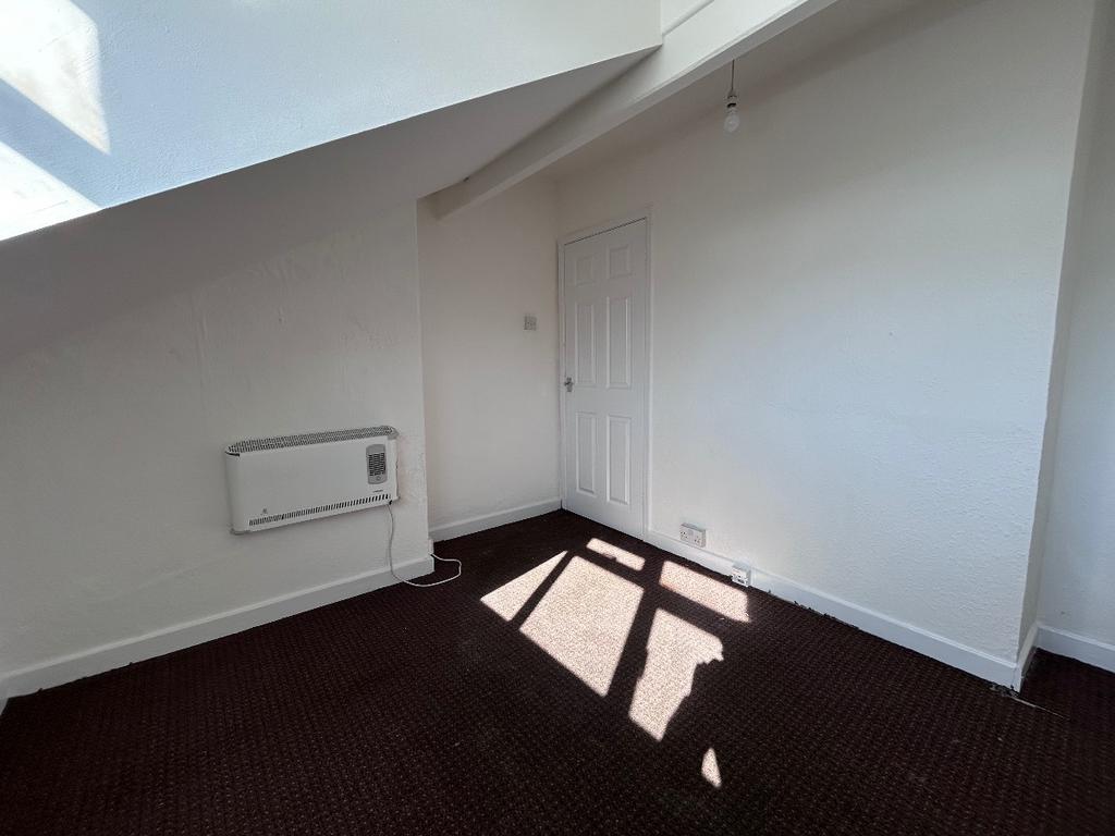 Apartment in Leeds - View 5