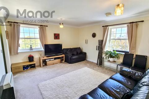 2 bedroom flat for sale, Queensberry Place, Manor Park, E12 6UW
