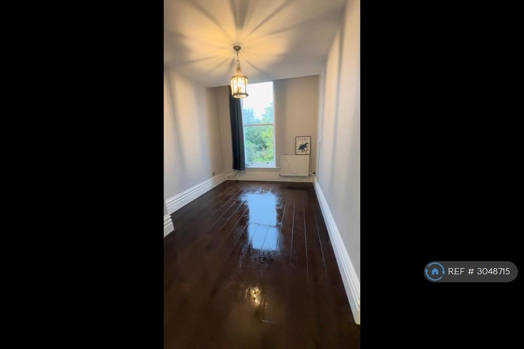 Apartment in Liverpool - View 2