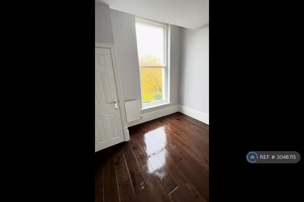 Apartment in Liverpool - View 4