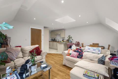 2 bedroom flat for sale, Church Street, Welwyn, AL6