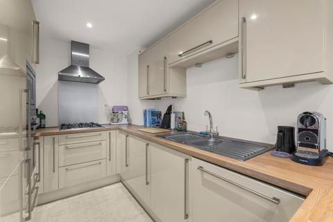 2 bedroom flat for sale, Church Street, Welwyn, AL6
